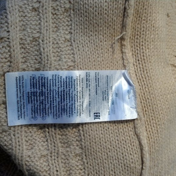 Soft Cable Knit Normcore Turtleneck Sweater - Picture 3 of 4